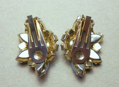 Vintage Gold Tone Blue Opalite Glass Rhinestone Fanned Out Clip On Earrings
