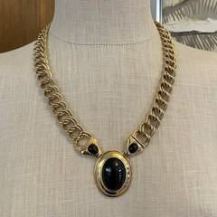 Vintage Napier Heavy Gold Tone Chain Black Oval Pendant Statement Necklace