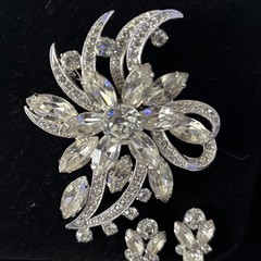 Vintage Eisenberg Ice Rhinestone Brooch Clip Earrings Set WITH BOX Jewelry