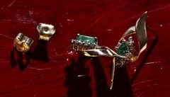 10k yellow gold 0.18c natural diamond earrings emerald dangle treated 1.95g 3219
