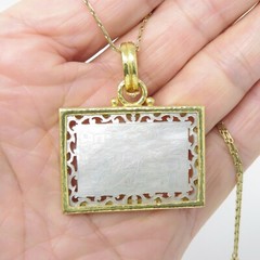 NYJEWEL Elizabeth Locke 19k Gold Carved Mother of Perl Pendant 14k Necklace 20″