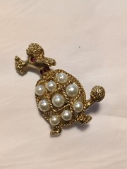 Vintage FRENCH POODLE Gold Tone Costume Jewelry PIN ~ Faux Pearls Red Stones