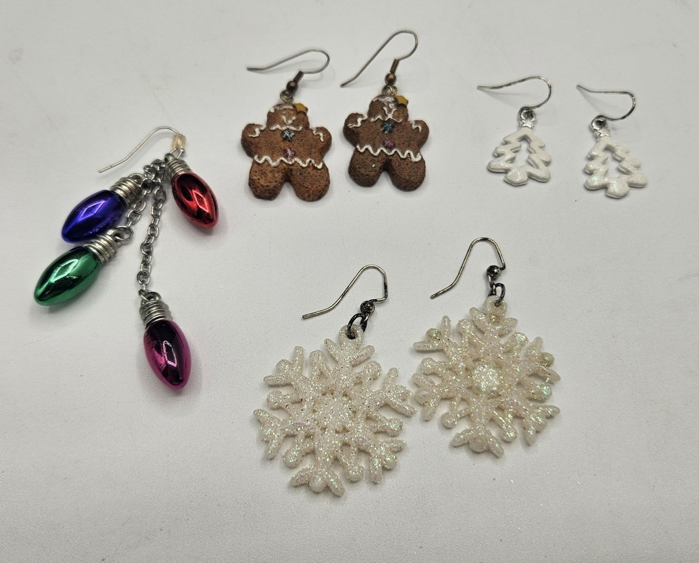 Vintage Christmas Themed Holiday Earrings Gingerbread Man Snow Flake Lot Y2K Era