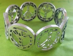 Vintage Xc Liz Claiborne Peace Sign Necklace Bracelet & Earring Set