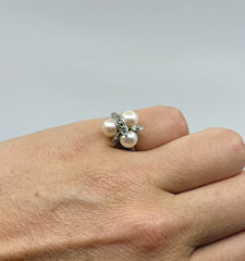 Vtg 14K Solid White Gold Diamond Triple Akoya Saltwater Cultured Pearl Ring 5.75