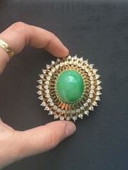 Vintage Jomaz Sunburst Brooch – Green Jadeite-Style Peking Glass – GIA Verified