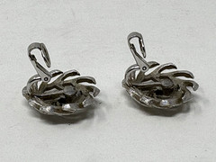 Crown Trifari Brushed Modernist Silver Tone Clip On Earrings Vintage .75 in