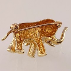 Vintage 14k Elephant Brooch with Red Eyes. High Polish and Textured. 4.8 Grams.