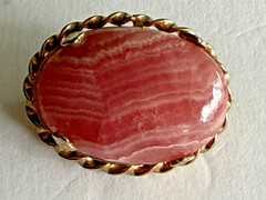 Vintage Gold Filled Brooch & Oval Pink Rhodochrosite Stone 1″ Long