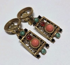 Vintage Possible Schreiner Juliana D&E Clip On Earrings Moroccan Matrix VGC