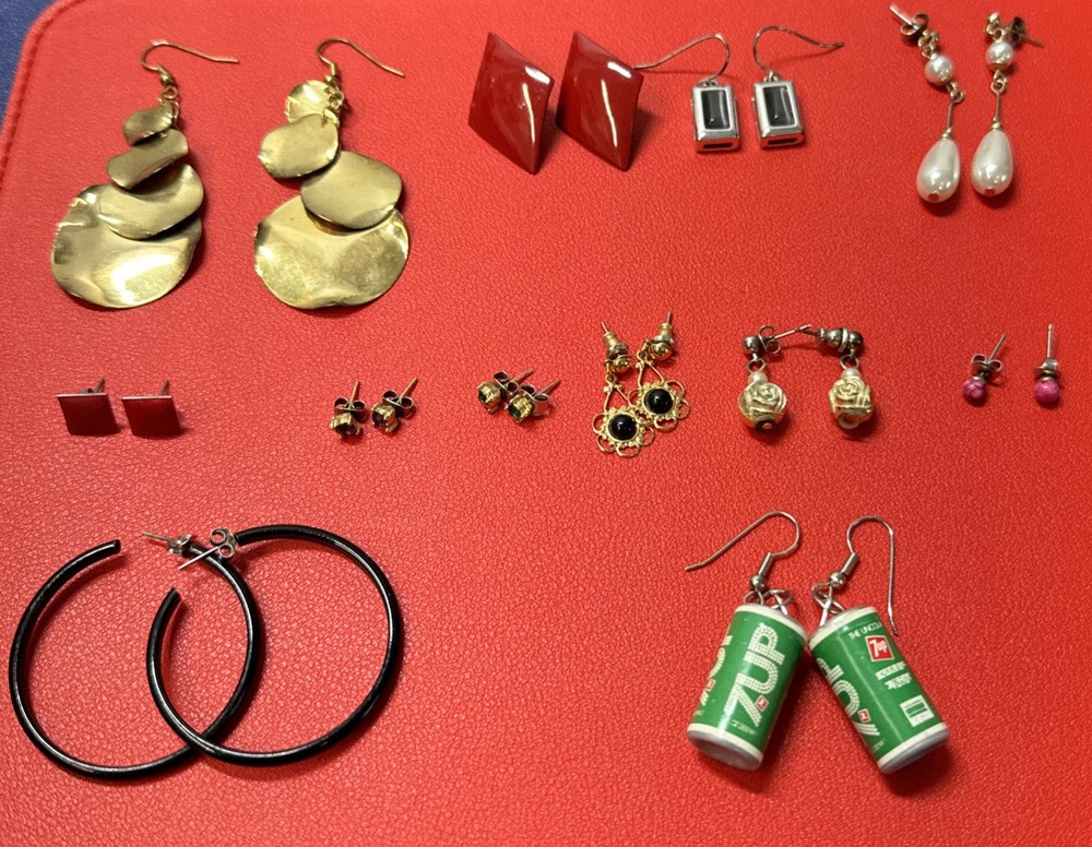 Vintage Mixed Pierced 12 Earrings – See Pictures