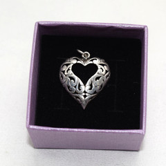 Vintage Jezlaine Sterling Silver Open Scroll Heart Charm-1″ 2g
