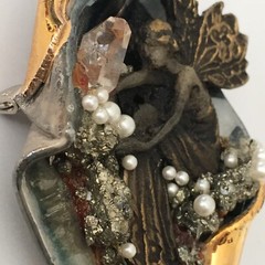 Vintage Ceramic Goddess Earrings Brooch Set