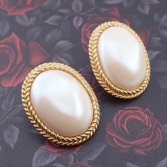 VTG YSL Yves Saint Laurent Oversized Simulated Pearl Feather Oval Earrings