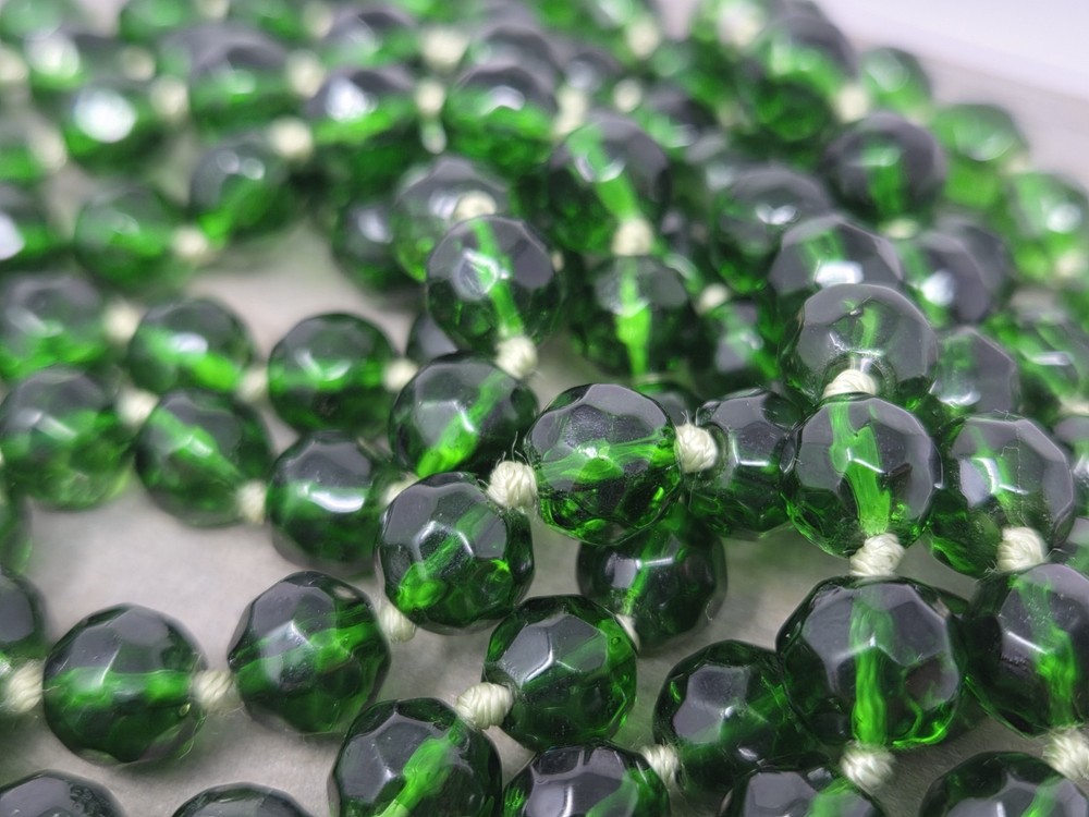 Faceted Green Glass Vintage Necklace 60 Inches Long Knotted No Clasp Czech?