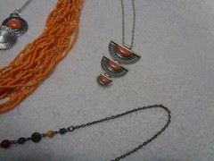 HOT GIRL SUMMER RETRO BEADS PLUS PART & VARIED MODERN JEWELRY LOT