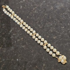 Ciner Faux Pearl Double Strand Beaded Bracelet Vintage Fancy Box Clasp 8.5 In