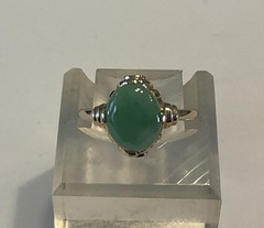 Vintage 14K Yellow Gold 9.5mm Light Green Jade Jadeite Ring 2.63 gr Size 5 1/2