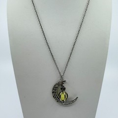 VTG Silver Tone Crescent Moon Pendant Necklace Glow Dark Luminous Orb Magic Boho
