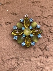 Vintage Silvertone GREEN & BLUE RHINESTONE Flower Pendant
