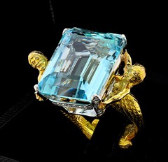 Julius Cohen Aquamarine Diamond Platinum 18 KT Ring