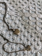 vintage locket 14k gold heart pendant necklace