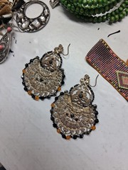 3.18Lbs Wearable Vintage Jewelry Huge lot Costume And More Unsearched Tangled