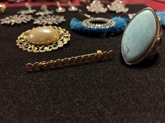Jewelry Lot Various Costume Jewelry 19pc Total Ear Rings, Brooches And Rings