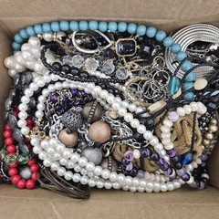 5 lbs VTG to NOW CRAFT JUNK SCRAP BROKEN Jewelry Lot Harvest Repurpose Salvage