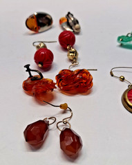 Nice Group Of Vintage Plastic Jewelry Carved Marbled Bakelite Earrings & Others