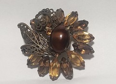 Vintage Brown Marbled Art Glass Rhinestone Filigree GoldTone Brooch STUNNING
