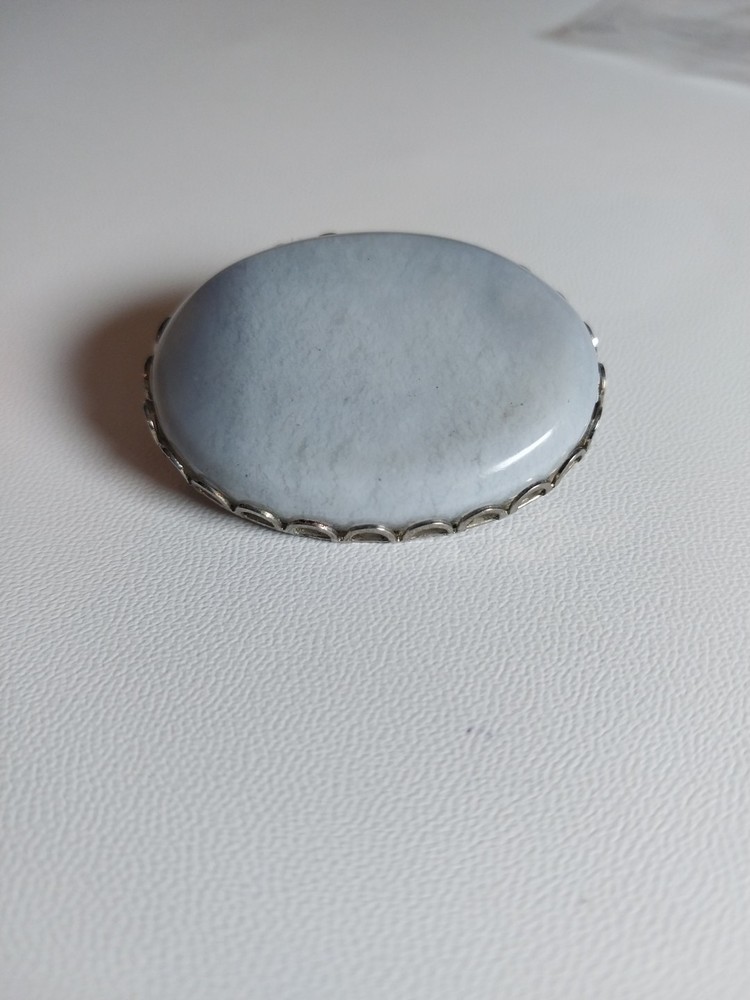 Natural Stone Oval Brooch Silver-tone Pin