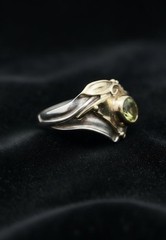 Vintage Art Nouveau Style Peridot Sterling Silver and 14K YG Vermeil Ring Size 8
