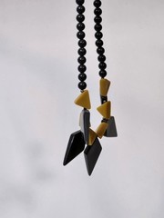 ⚡ “Electric Geometry” – 1980s Chunky Statement Necklace – Mustard Yellow &…