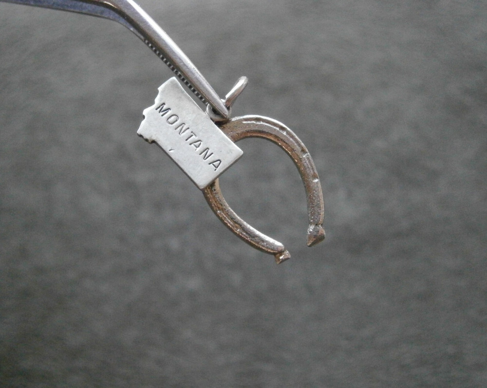 Montana Lucky Horseshoe Vintage Sterling Silver Bracelet Charm Pendant 1.1g