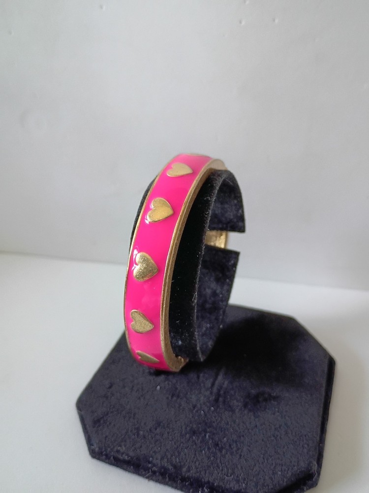 Canvas Goldtone Hinged Bracelet Hot Pink w/ Gold Hearts Enamel 7″ Textured