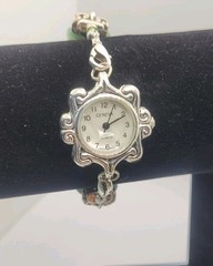 GENEVA Quartz Silver Tone Watch Jade Gemstone Beads Braslet 7.5in.