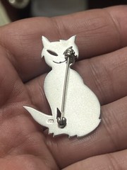 925 sterling silver Cat pin Brooch (9.6 Grams )