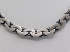 J191-VINTAGE NECKLACE~STAINLESS STEEL~FLAT CHAIN~BICO~AUSTRALIA~22″ LONG