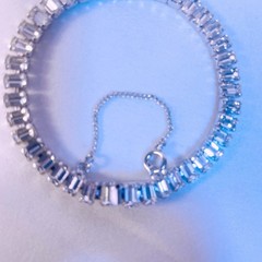 B David Vintage Crystal Tennis Bracelet Baguette Silver Tone Safety Chain 7in