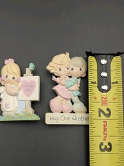 Vintage Precious Moments Hug One Another & Loving You Pin Brooch 1989