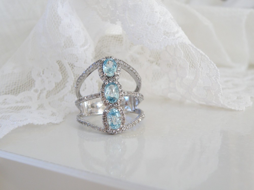 New Natural Blue Topaz Modern Sterling Silver 925 Ring Size 7