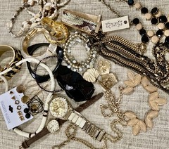 All Wearable Fashionable Very Good Jewelry Lot