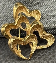 Vintage Rolled Gold Plate Triple Interlocking Hearts Brooch Pin Modernist
