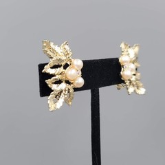 Vintage Judy Lee Climber Clip on Earrings Gold tone Leaved Faux Pearl Rhinestone