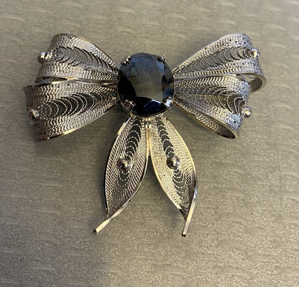 Vintage Sorrento Sterling Silver Filigree Ribbon Bow Brooch Hematite Gemstone