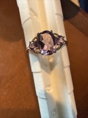Vintage 10K Yellow Gold Three Stone Oval Amethyst Ring Sz 7.75 1.03 Grams