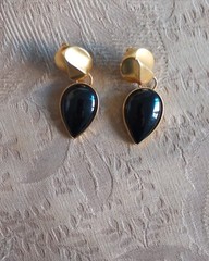 Vintage Signed Black Onyx Etsy Goldtone Pear Shape Clip On Dangle Earrings