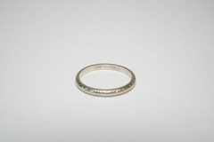 Vintage 18k White Gold BELAIS Pattern Band – Wedding Ring – Size 6 1/2