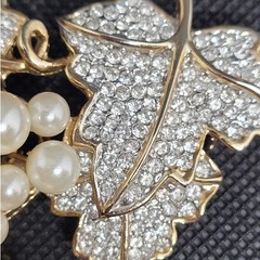Vintage Gold Tone Faux Pearl Rhinestone Grapevine Cluster Brooch